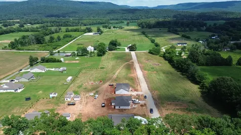 13 Hamby Drive Pelham TN 37366
