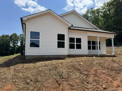 13 Hamby Drive Pelham TN 37366