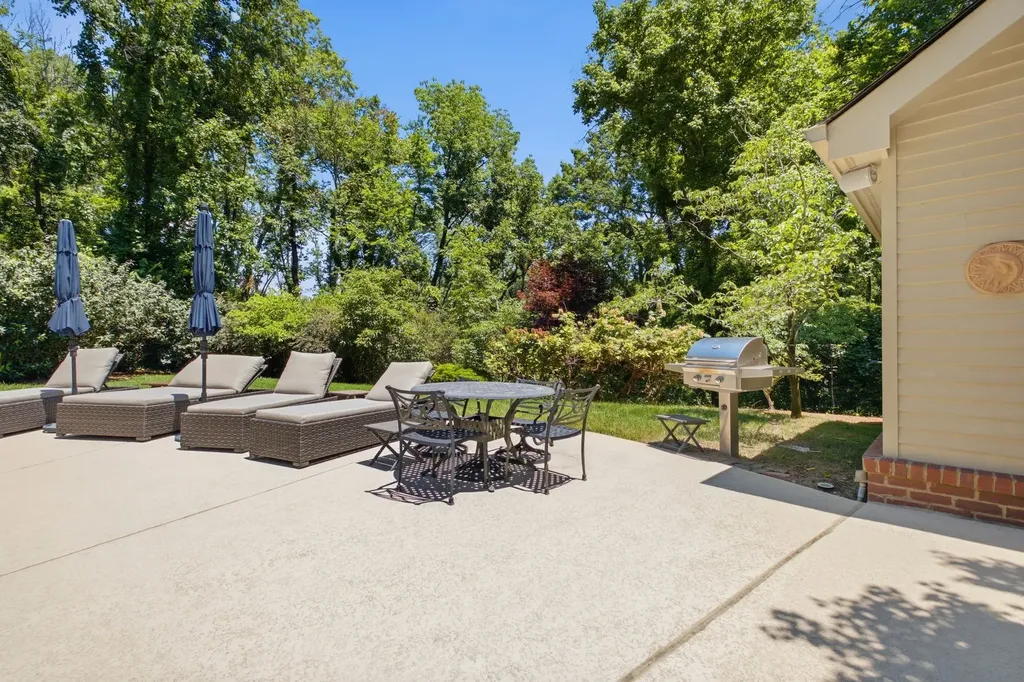 4383 Chickering Lane Nashville TN 37215