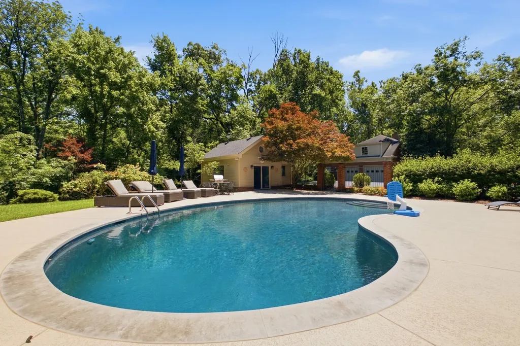 4383 Chickering Lane Nashville TN 37215