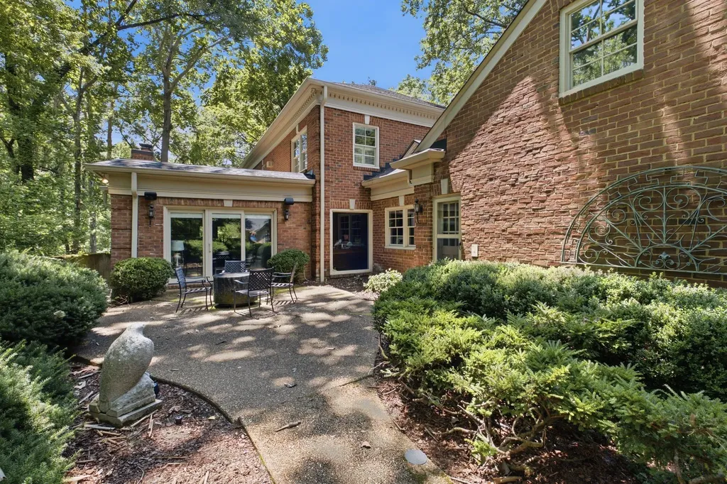 4383 Chickering Lane Nashville TN 37215