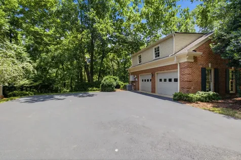 4383 Chickering Lane Nashville TN 37215