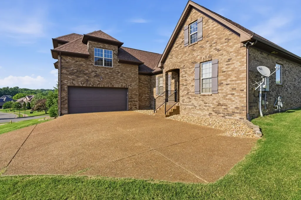 108 Shadowhaven Way N Hendersonville TN 37075