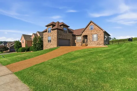 108 Shadowhaven Way N Hendersonville TN 37075