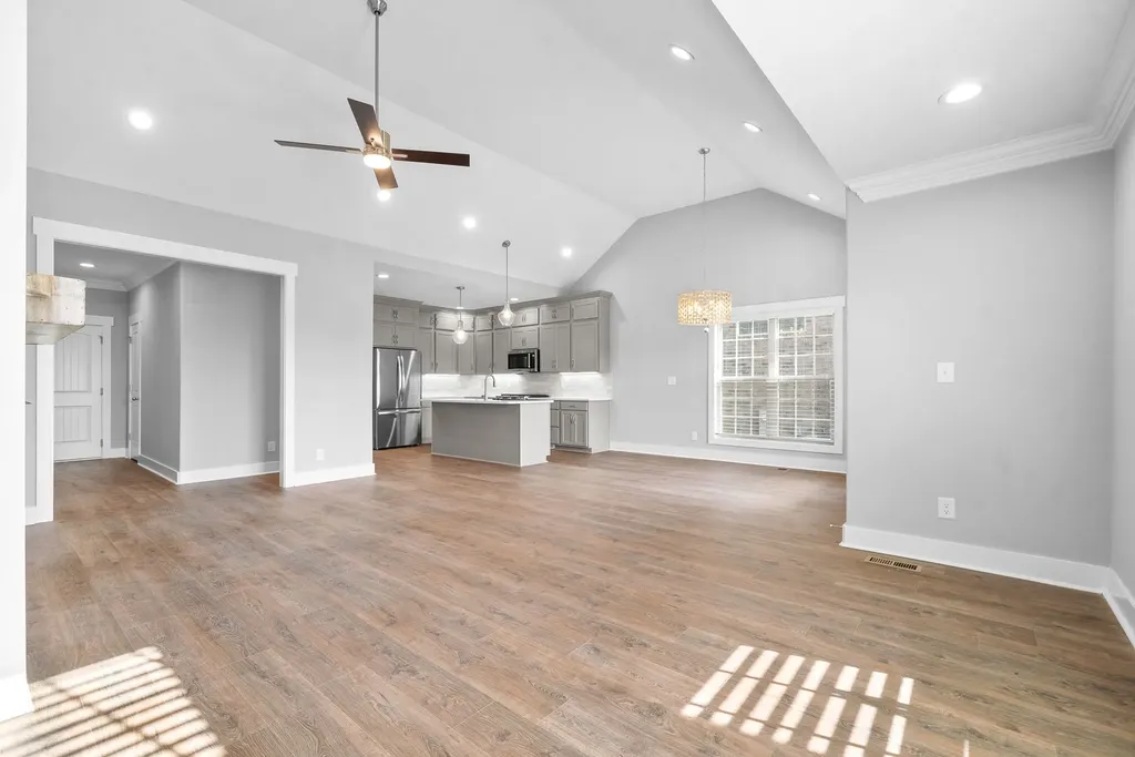 1065 Veridian Drive Clarksville TN 37043