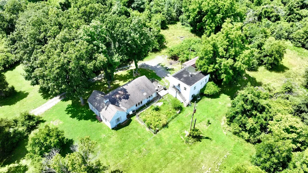 1900 1st Street Ext, E Hopkinsville KY 42240