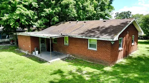1900 1st Street Ext, E Hopkinsville KY 42240