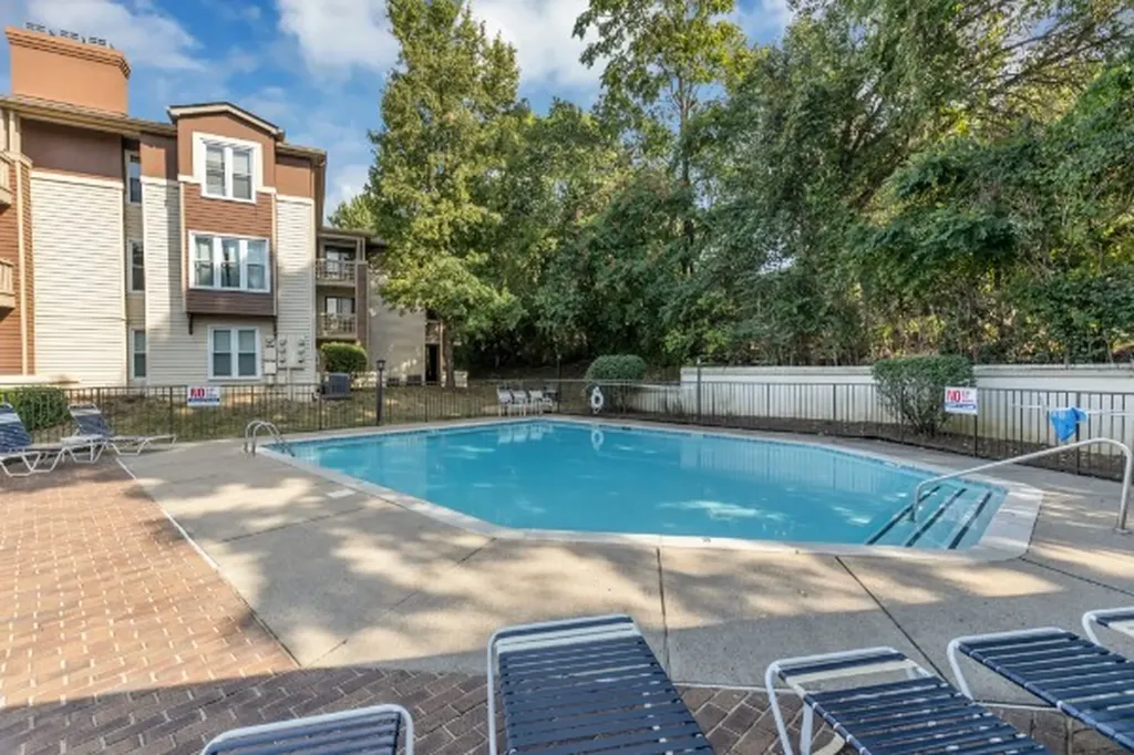 202 Hillsboro Place Nashville TN 37215