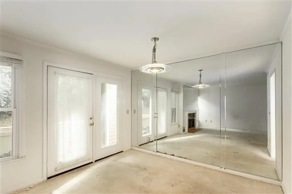 202 Hillsboro Place Nashville TN 37215