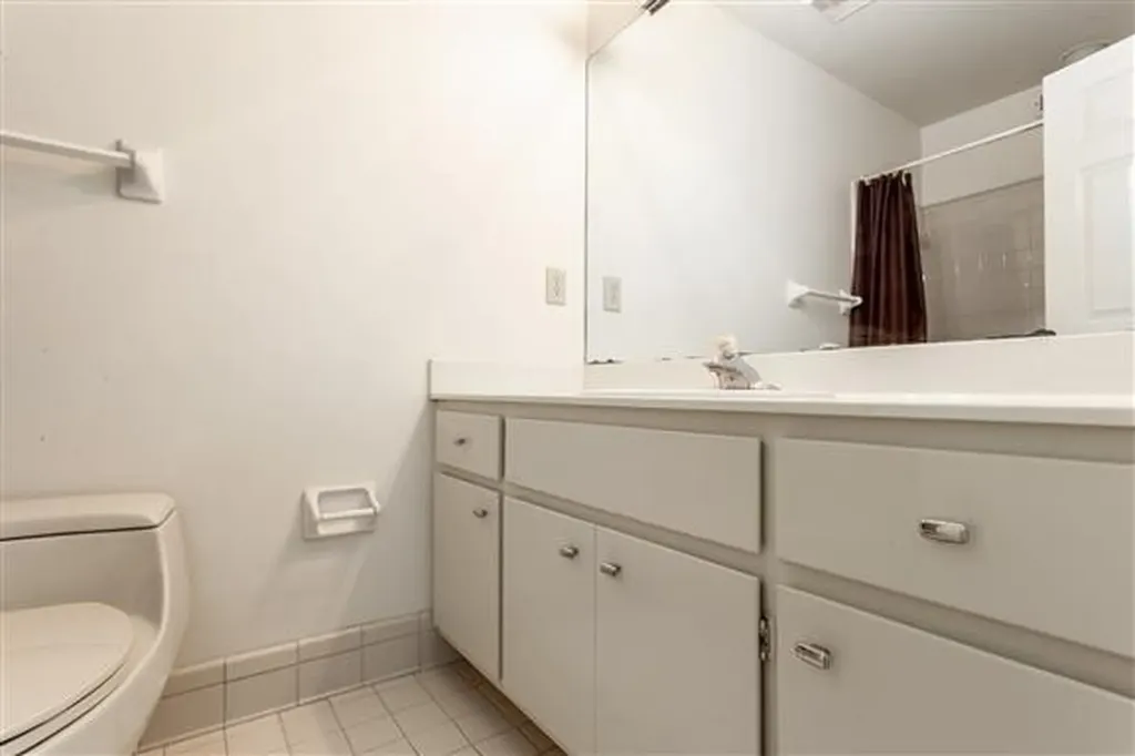 202 Hillsboro Place Nashville TN 37215