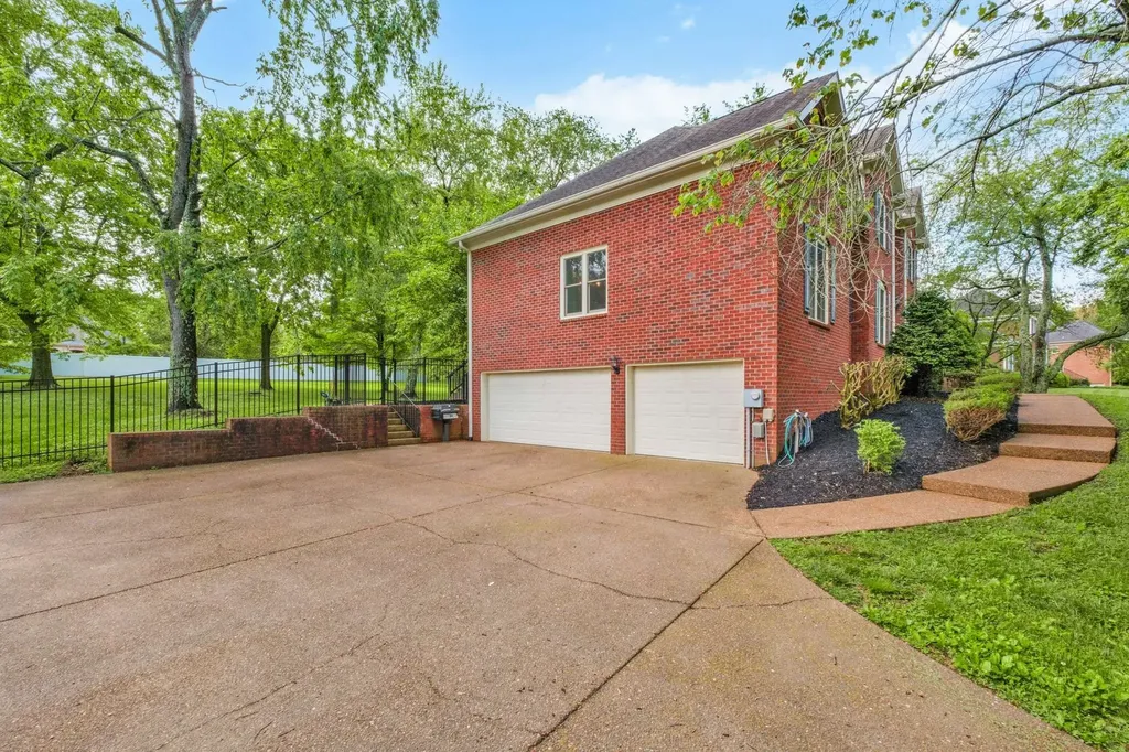 1510 Knox Valley Drive Brentwood TN 37027
