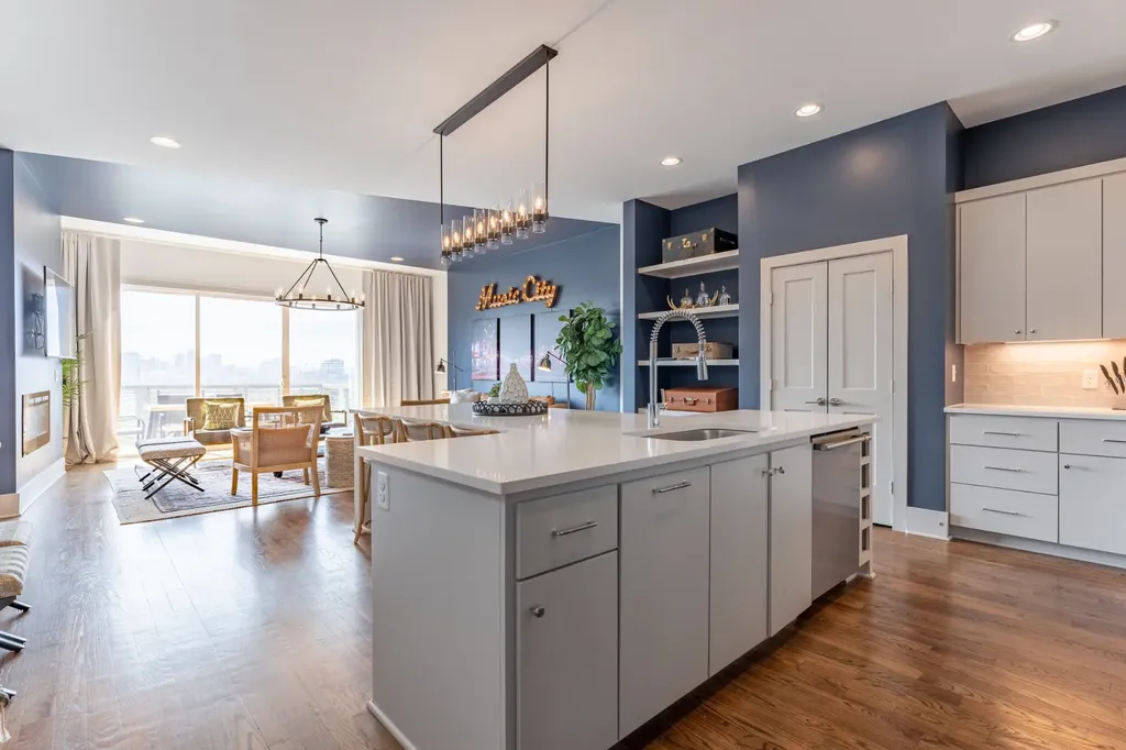22 Fern Avenue Nashville TN 37207