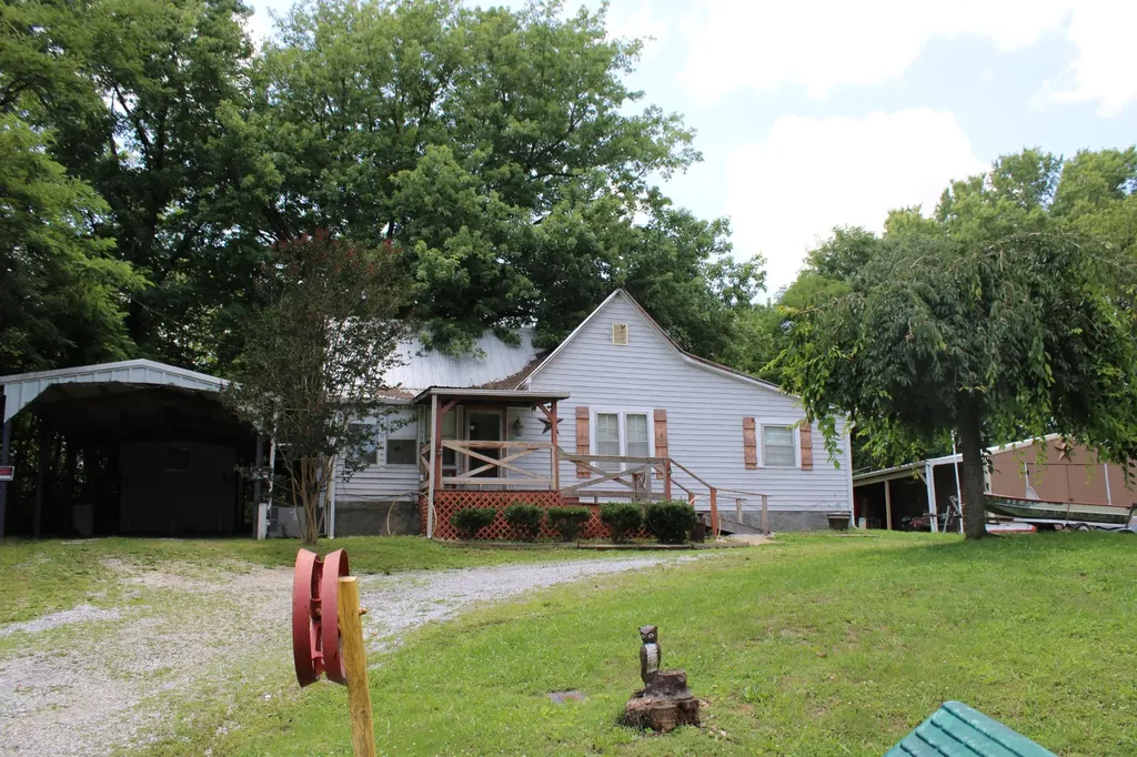93 W Green Hill Road Mcminnville TN 37110