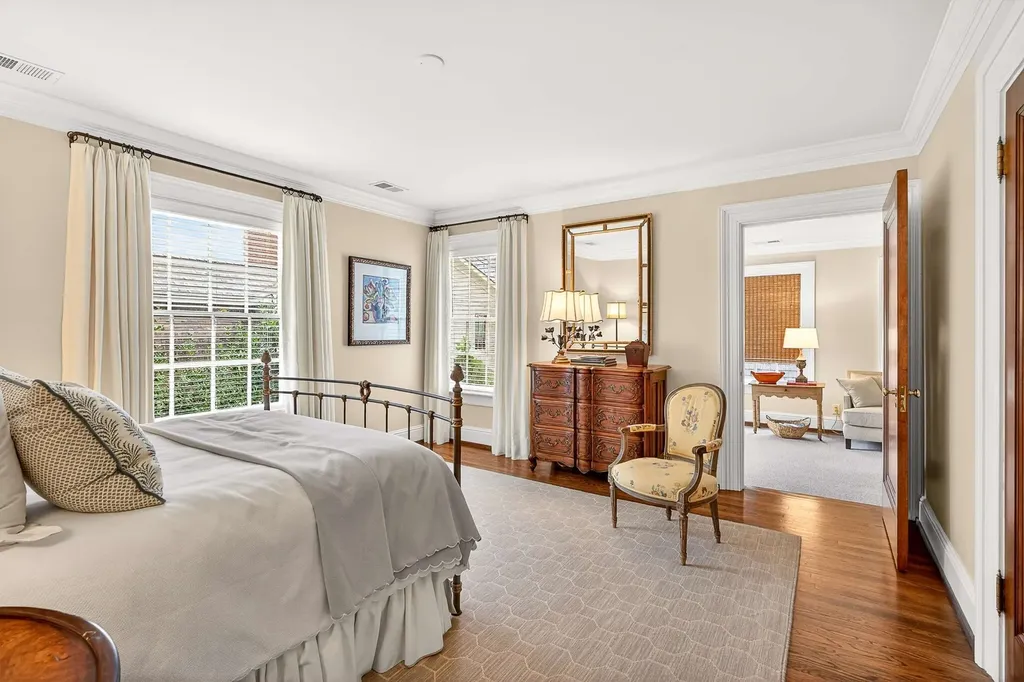 3519 Woodmont Boulevard Nashville TN 37215