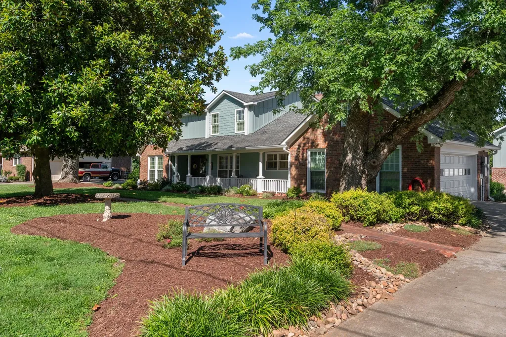 2240 Racquet Club Drive Murfreesboro TN 37128