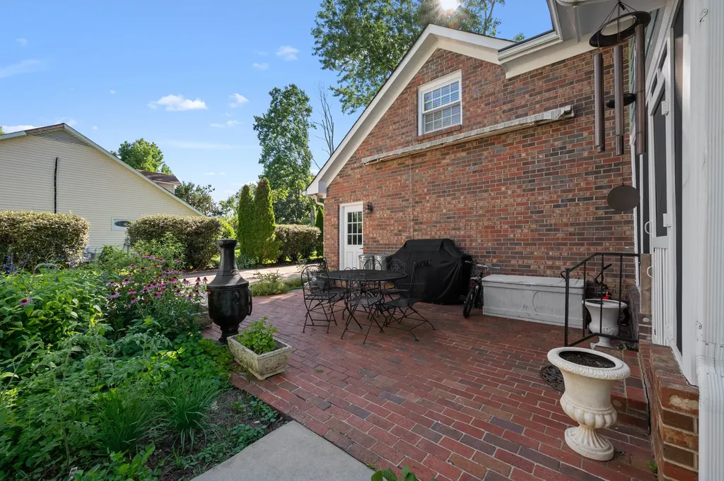 2240 Racquet Club Drive Murfreesboro TN 37128