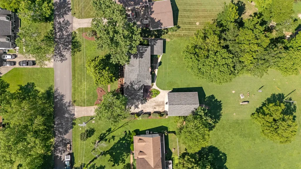 2240 Racquet Club Drive Murfreesboro TN 37128