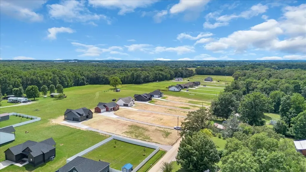 1521 Smartt Station Road Morrison TN 37357