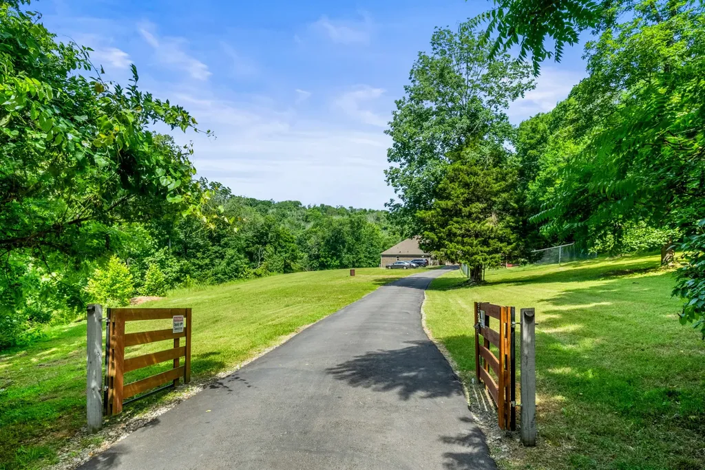 500 Moncrief Avenue Goodlettsville TN 37072