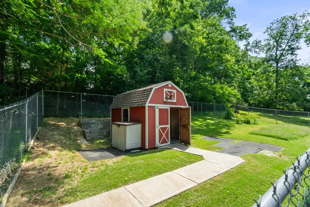 500 Moncrief Avenue Goodlettsville TN 37072