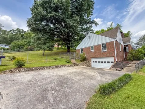 201 N Seminole Drive Chattanooga TN 37411