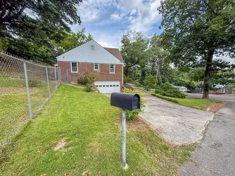 201 N Seminole Drive Chattanooga TN 37411