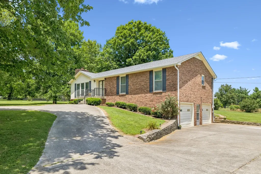 2272 Osburn Road Arrington TN 37014
