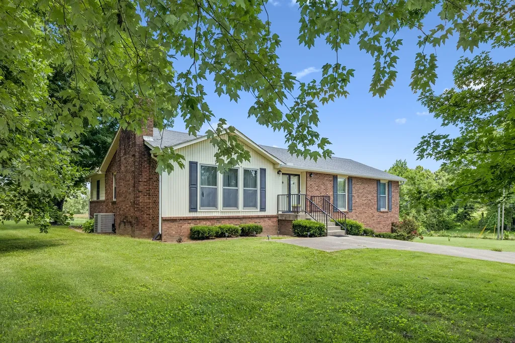 2272 Osburn Road Arrington TN 37014