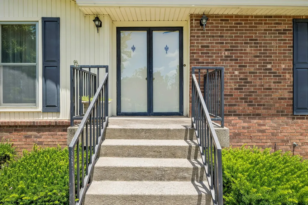 2272 Osburn Road Arrington TN 37014