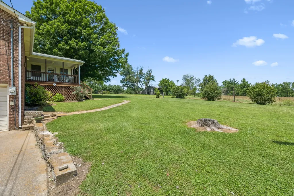 2272 Osburn Road Arrington TN 37014
