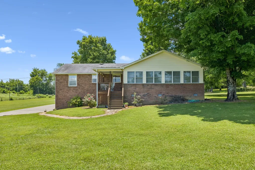 2272 Osburn Road Arrington TN 37014