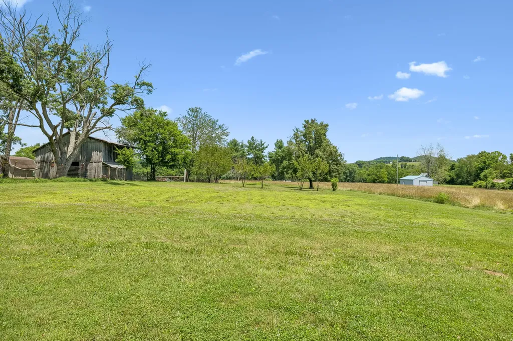 2272 Osburn Road Arrington TN 37014