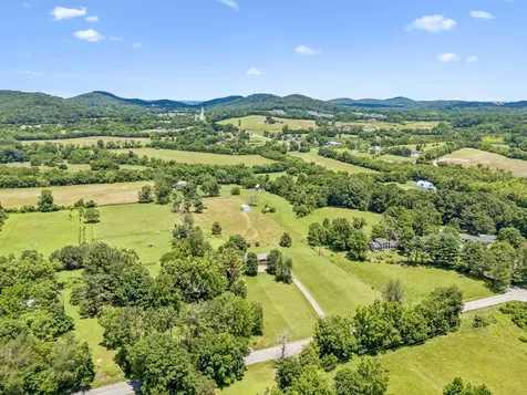 2272 Osburn Road Arrington TN 37014