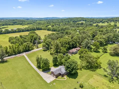 2272 Osburn Road Arrington TN 37014