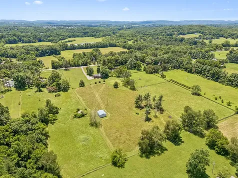 2272 Osburn Road Arrington TN 37014