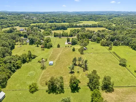 2272 Osburn Road Arrington TN 37014