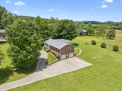 2272 Osburn Road Arrington TN 37014