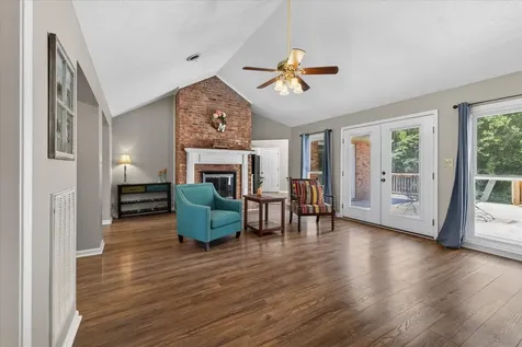 3549 Thomasville Road Chapmansboro TN 37035
