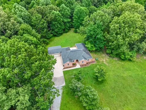 3549 Thomasville Road Chapmansboro TN 37035