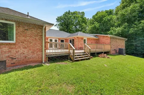 3549 Thomasville Road Chapmansboro TN 37035