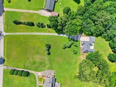 3549 Thomasville Road Chapmansboro TN 37035