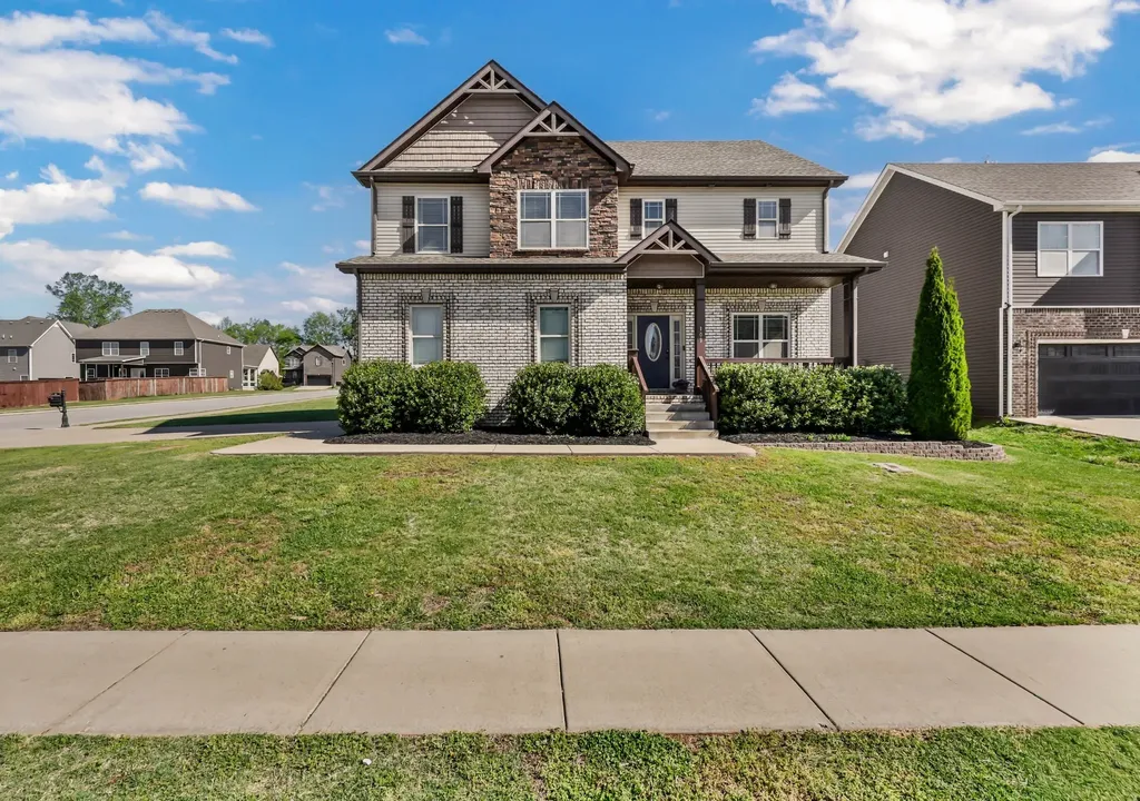 109 Easton Drive Clarksville TN 37043