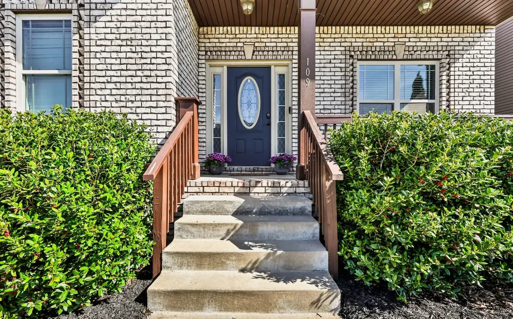 109 Easton Drive Clarksville TN 37043