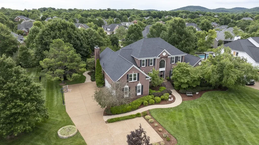 9110 Concord Hunt Circle Brentwood TN 37027