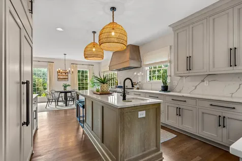 5360 Hillsboro Pike Nashville TN 37215