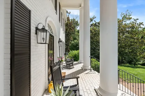 5360 Hillsboro Pike Nashville TN 37215