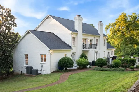 5360 Hillsboro Pike Nashville TN 37215