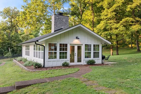 5360 Hillsboro Pike Nashville TN 37215