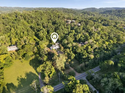 5360 Hillsboro Pike Nashville TN 37215