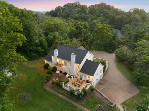 5360 Hillsboro Pike Nashville TN 37215